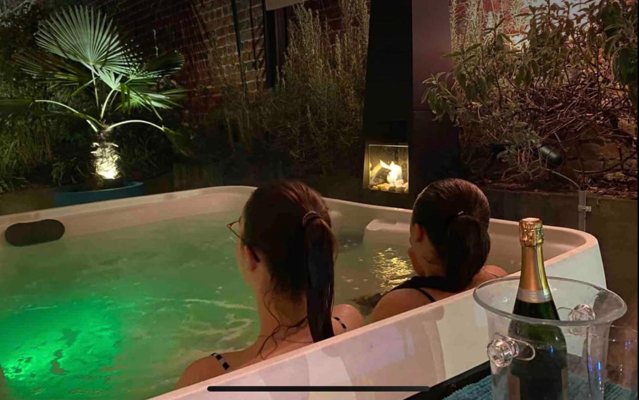 Le Jacuzzi De Marie Daire Tourcoing Dış mekan fotoğraf
